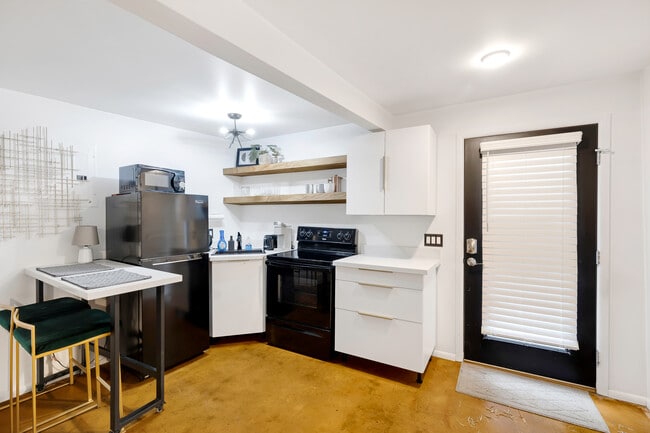 Photo - 1525 E Diamond St Unit 1