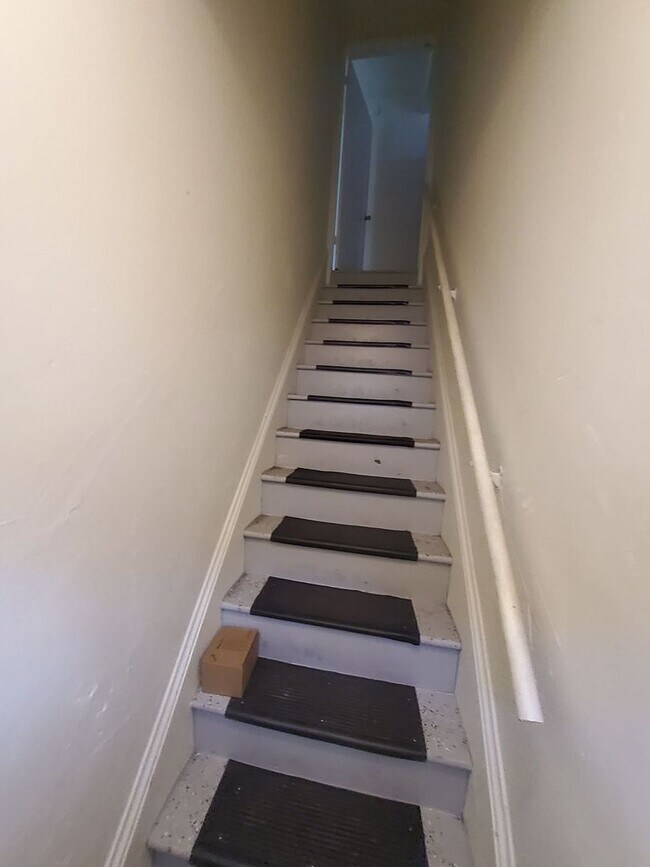 Photo - 277 E Spring St Unit 277-B E Spring St