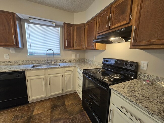 Photo - Stylishly Renovated End-Unit Townhome with Easy Raleigh Access