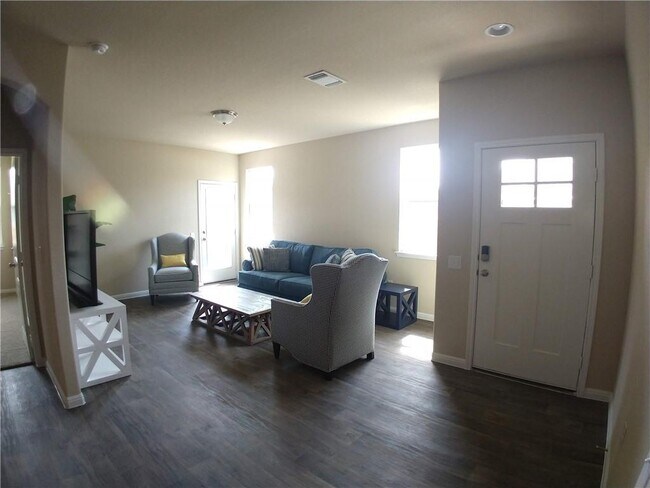 Photo - 1501 Gropius Ln Unit 30A