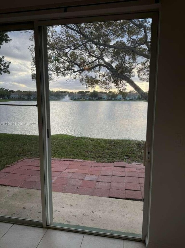 Building Photo - 2470 SE 15th Pl