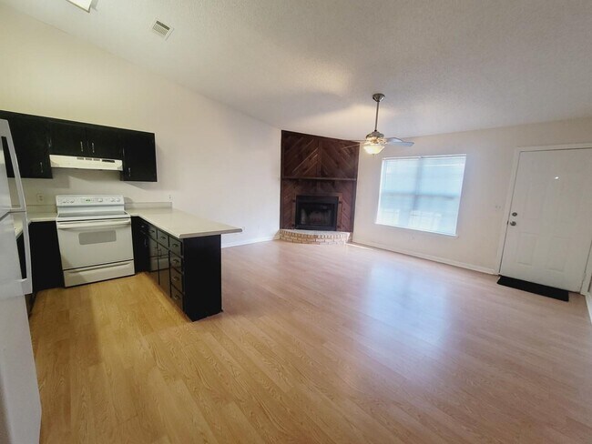 Photo - 3986 Breezee Ct