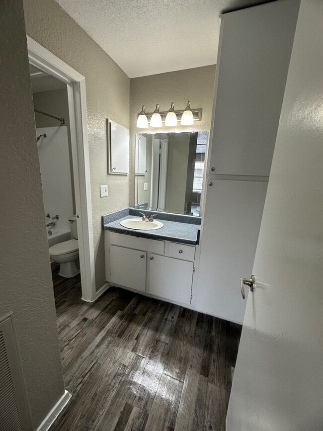 Photo - Spacious and Affordable Townhome 2beds 2 baths