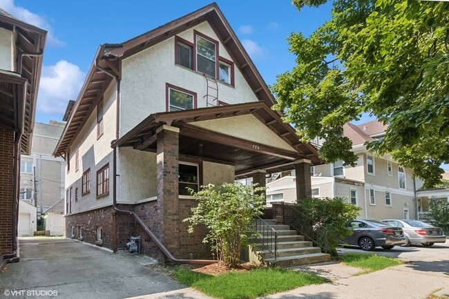 Building Photo - 724 Foster St Rental