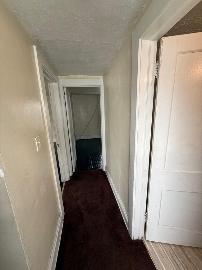 Photo - 1485 E 172