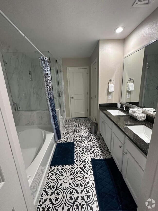 Building Photo - 429 N Denley Dr Rental
