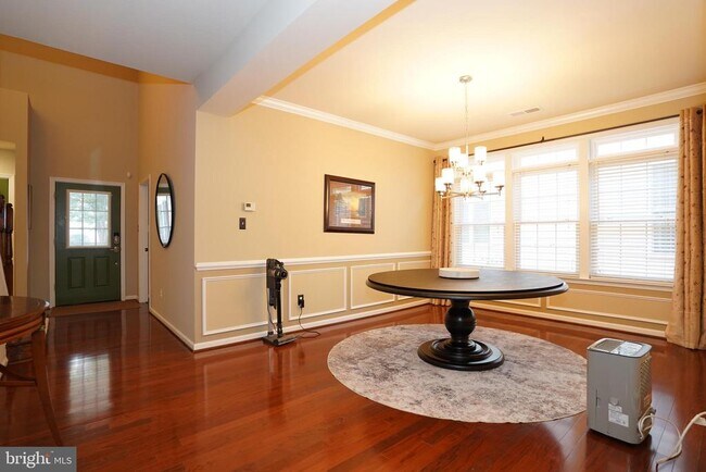 Photo - 20779 Crescent Pointe Pl
