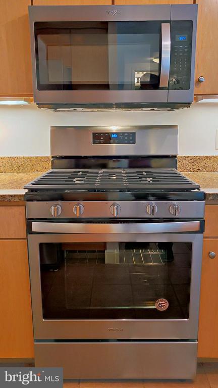 Photo - 631 D St NW Unidad 1027