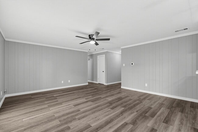 1929 Schumac Ln