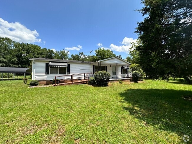 Building Photo - Exclusively Offered By Muse Realty Rentals...