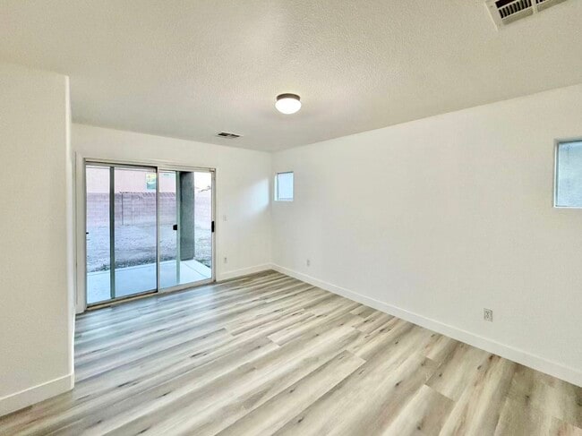 Photo - 6436 Casamar St