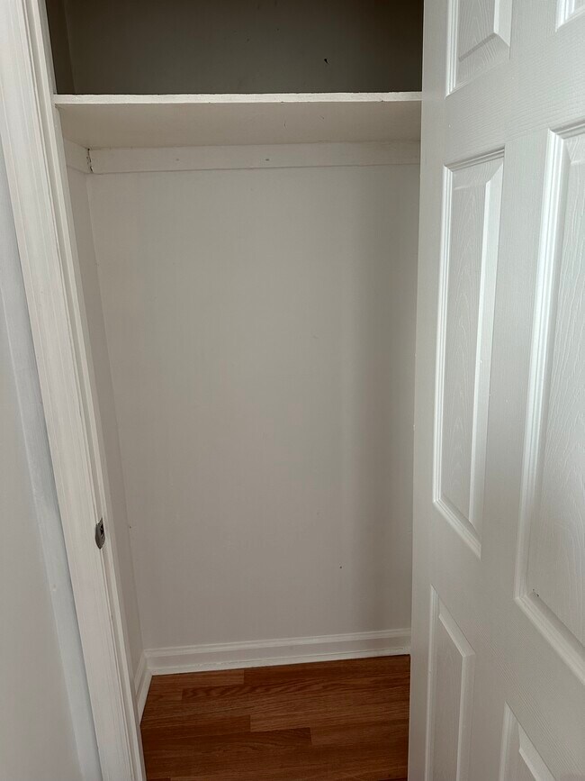 10 Montrose Ter Apartments Unit 2nd Floor Irvington, NJ