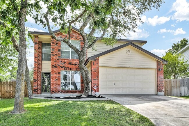 Building Photo - Spacious Northwest Home on Cul-de-Sac with...