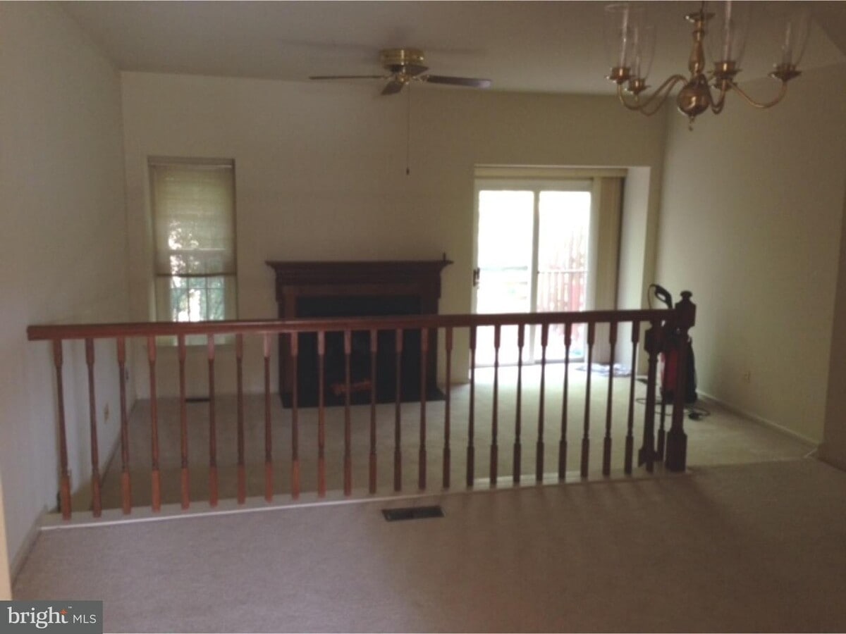 Photo - 858 Stockbridge Dr