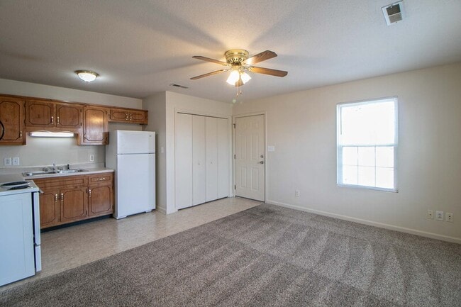 Photo - 3292 Tower Dr