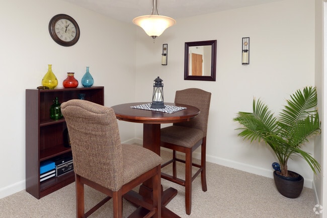 Dining - Kirkbrae Glen Apartments