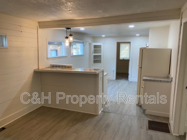 Photo - 711 N 26th St