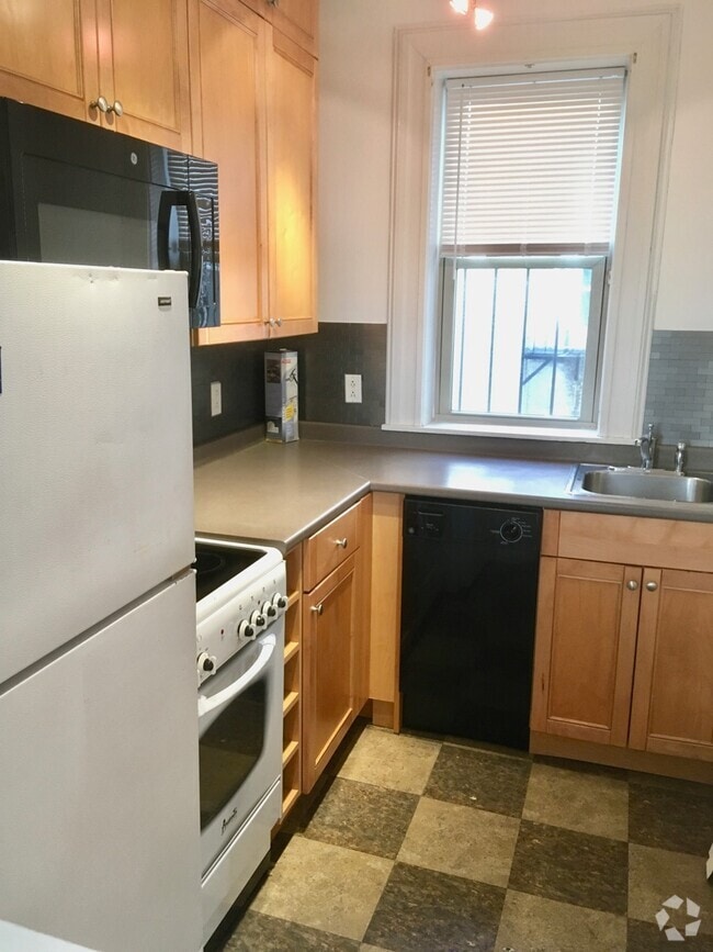 Building Photo - 1673 Commonwealth Ave Unit 12 Rental