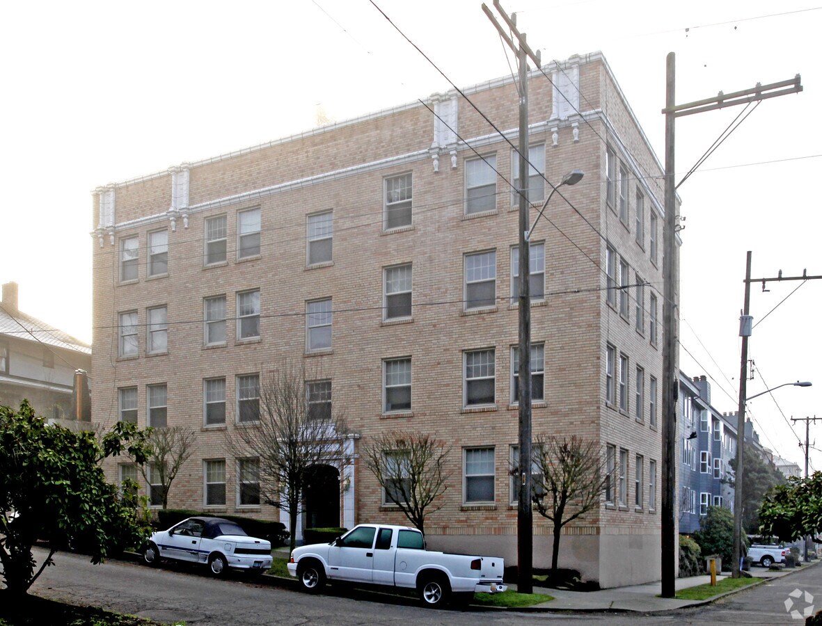 Photo - Roygate Apartments