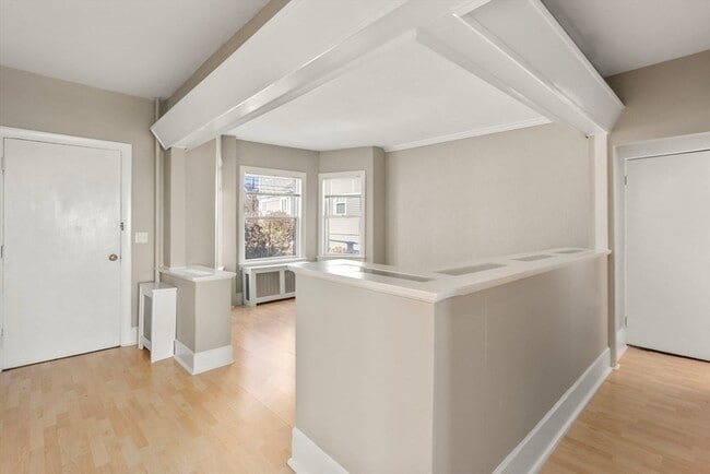 Photo - 73 Grovers Ave Unidad 1