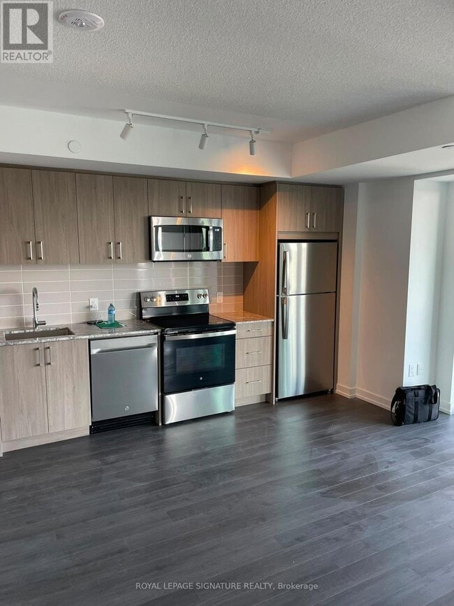 Photo - 4010 Eglinton Ave W Unit 1421