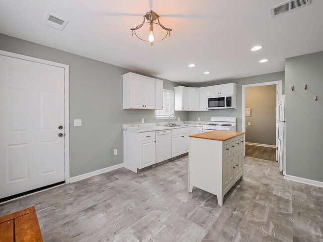 Photo - Sunny 3-Bed Hazel Park Home with Spacious Backyard!