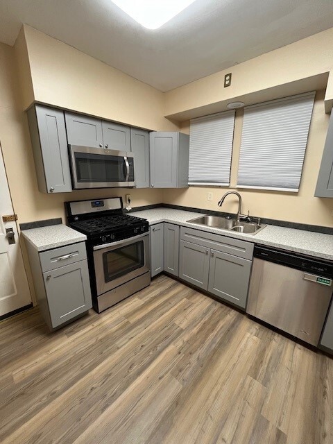 Unidad 1 - 6637 Dalzell Plz