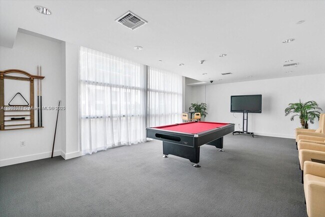 Photo - 350 NE 24th St Unit 613