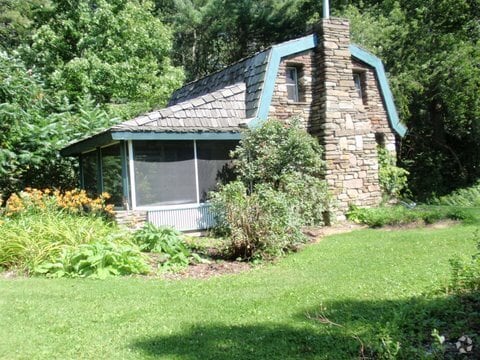 Building Photo - 304 Mineah Rd Rental