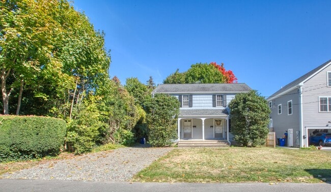 Photo - Duplex style 2 bedroom updated Unit 5 Fern St (right side)