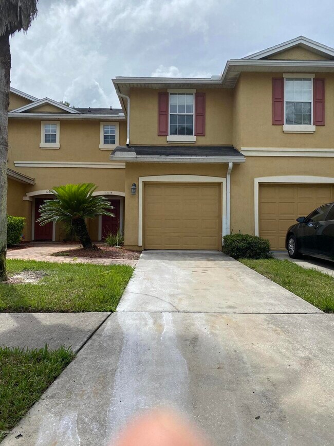 12314 Mangrove Forest Ct Condo Condo for Rent in Jacksonville, FL