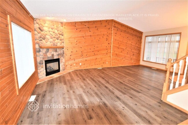 Photo - 10235 Kali Ave NE