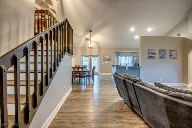 Photo - 700 SW 18th Terrace
