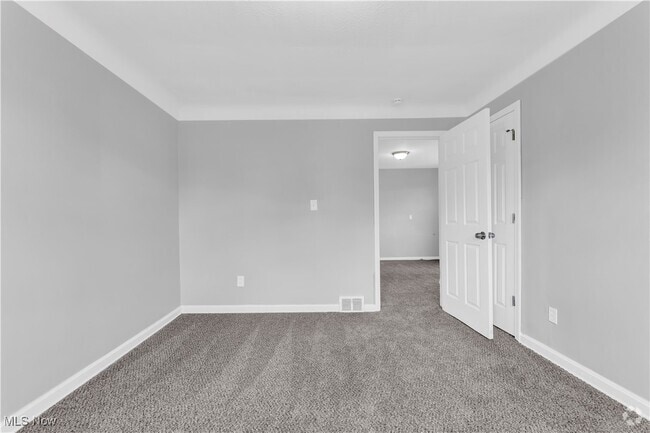 Building Photo - 3670 E 138th St Rental