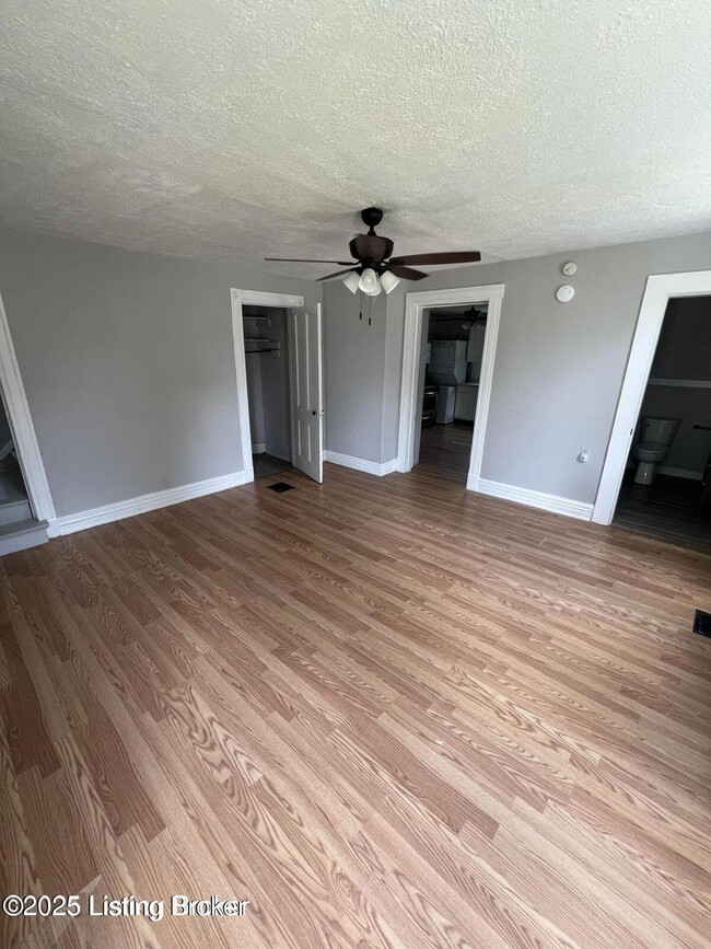 Photo - 1342 Hickory St Apartamento