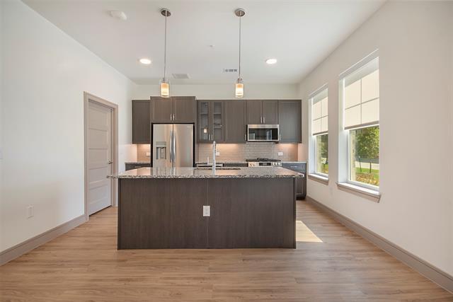 Photo - 11201 American Elm Wy