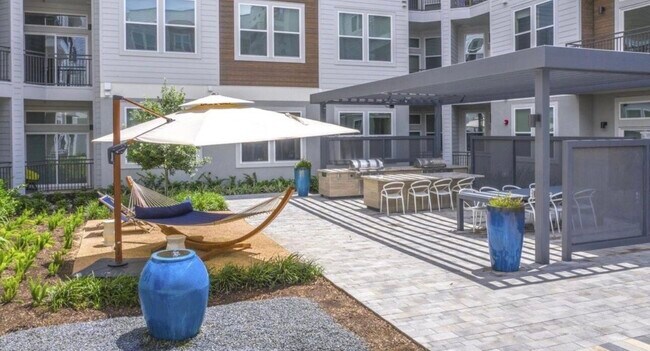 Photo - 9330 Main St Unit 102