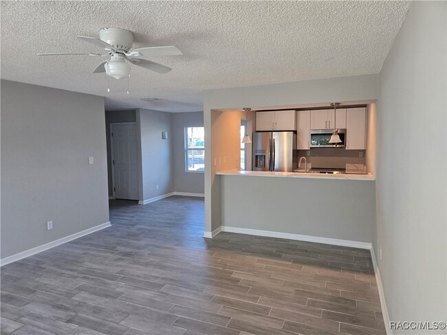 Photo - 11599 W Kingfisher Ct