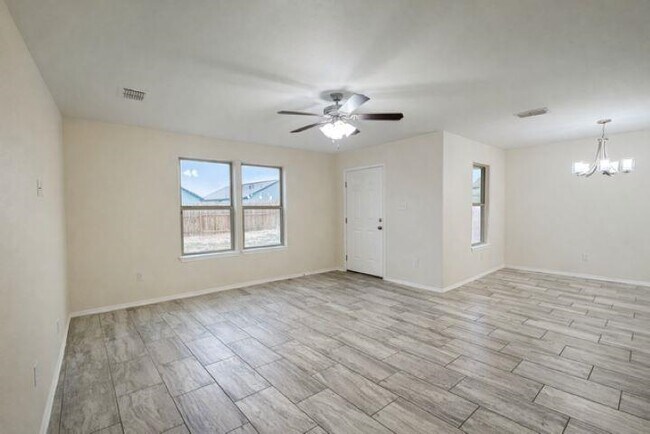 Photo - 5822 Doctorado Dr