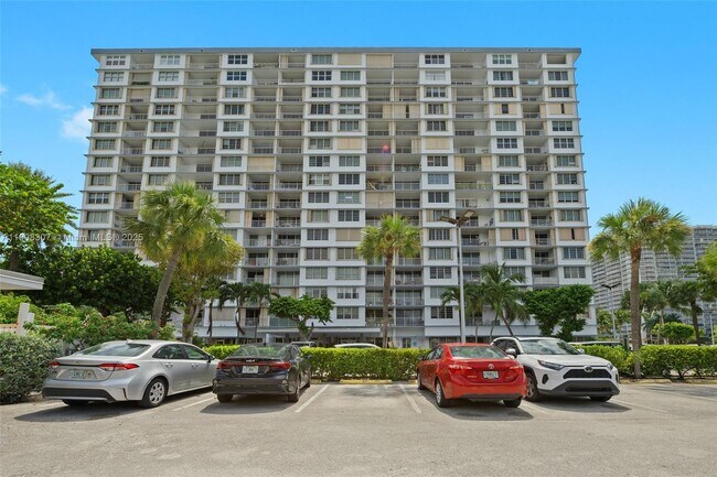 Building Photo - 1865 79th Street Causeway Unit 2J