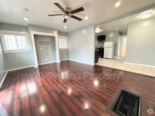 Building Photo - 3728 E 14th St Rental