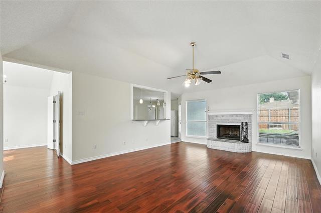 Photo - 2711 Primrose Ln