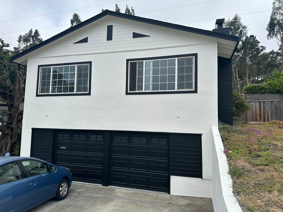 Photo - 2921 Fleetwood Dr