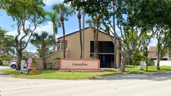 Building Photo - 8225 NW 191st St Unit 1-B Rental