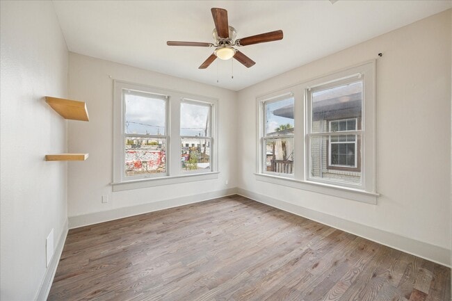 Photo - 1632 Hawthorne St Unit 3