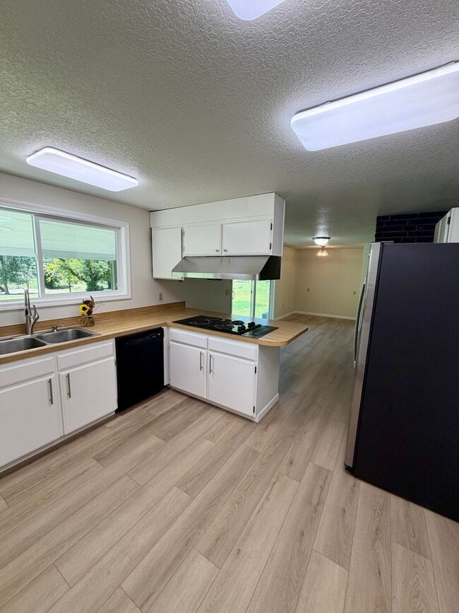 Photo - Newly Renovated Riverfront 3BR House - Available 8/1/2026