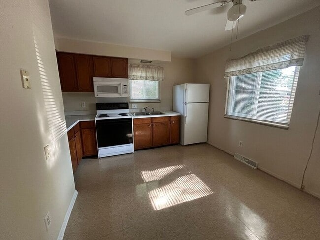 248 Drahner-1 - 248 Drahner-1 Apartment Unit 1