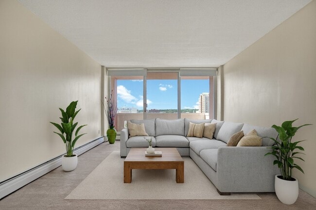 Building Photo - Marquis Towers