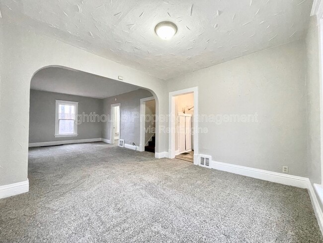 Photo - 2816 Park St