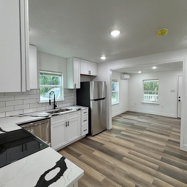 Photo - 1704 Dalhart St